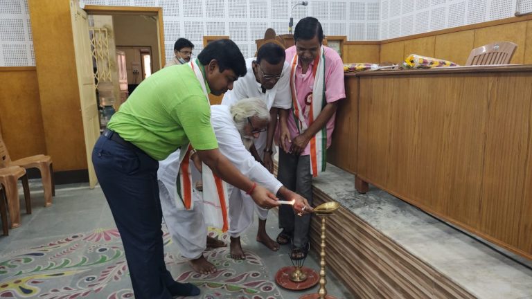 f8d6e378-f7f4-4297-9b6f-15b2cc4da489