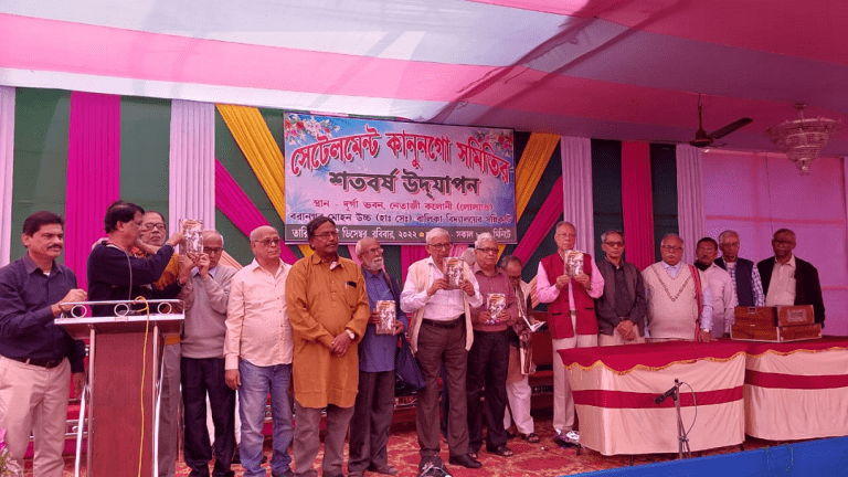 c9f04b35-205b-49d9-8933-afdbfdb68e44