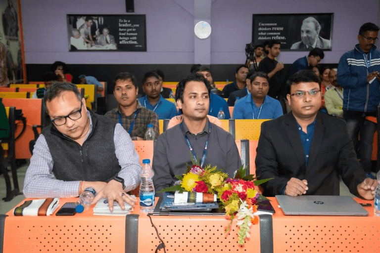 f7c3521c-d47a-4093-8e52-bfabefad2a65