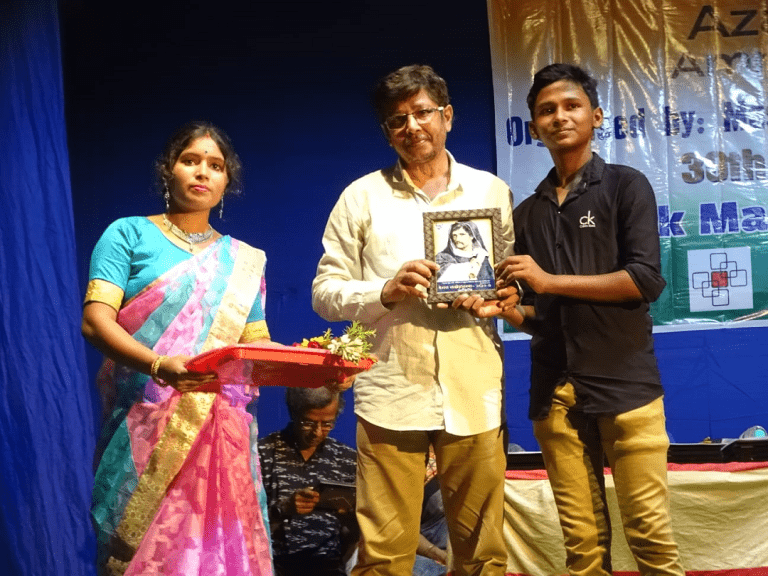 4f254812-7c27-4d47-aba0-a2c8255aa014