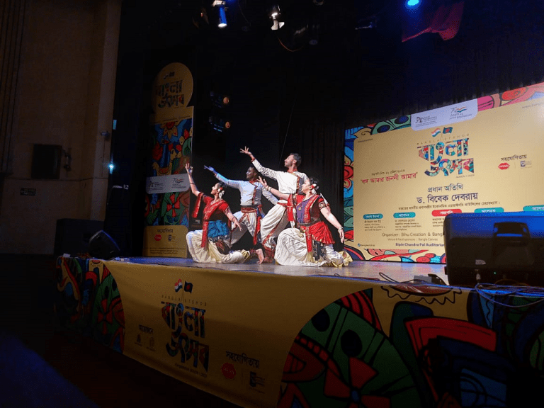 8827cc4e-0262-4f56-a75f-bfeacb70d647