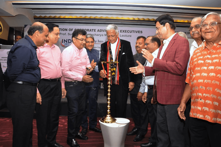 2b23e23a-89e4-477c-8371-e3589b9a271a