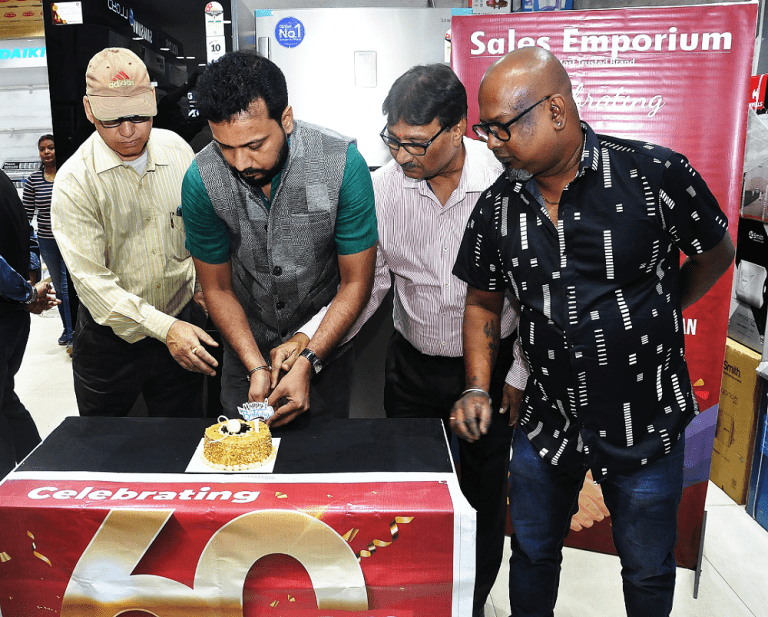 8d75dafe-43bf-4448-8038-451ccf0fb544