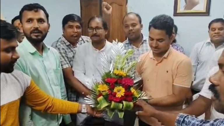 dce1a0c6-e1c8-48d0-b7a1-77b3cbcaa2d4