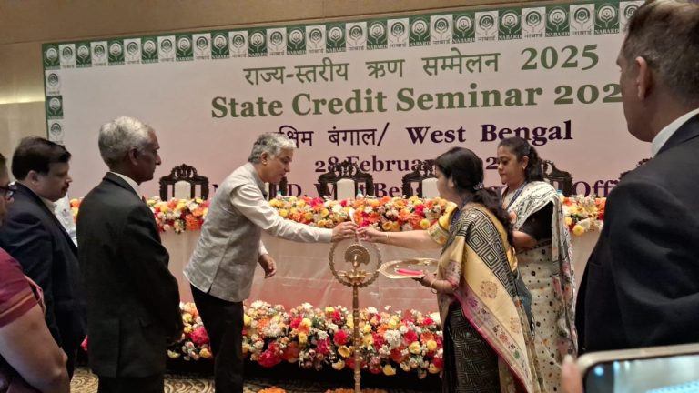 236d04b3-67af-47bc-b45a-2719ffb516c1