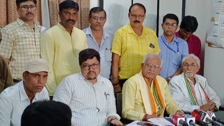 5d898e02-5b5a-44b4-8b02-548b3916fd65