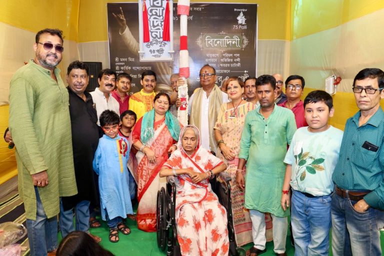 f6b7ad1f-16e1-42ff-a37d-8113c1b9763e