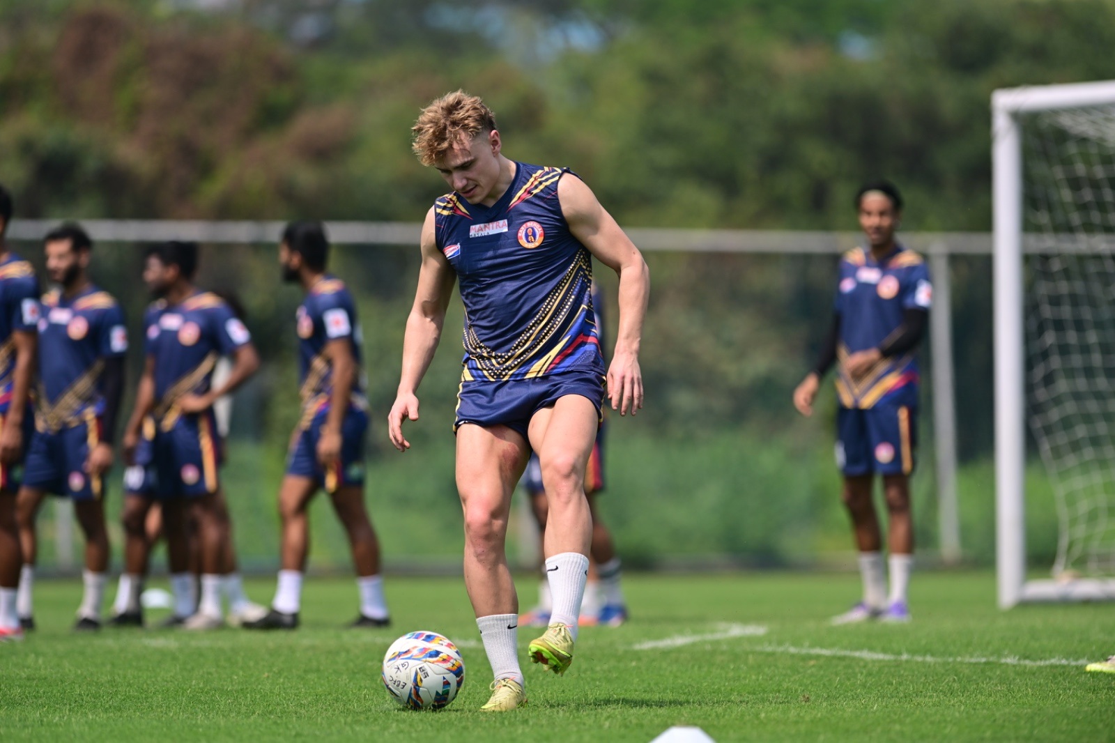 ISL 2025-26 Match Preview: East Bengal FC eye vital home win against FC Goa