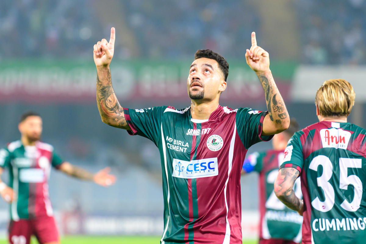 Mohun Bagan SG put five past Mohammedan Sporting to go top.