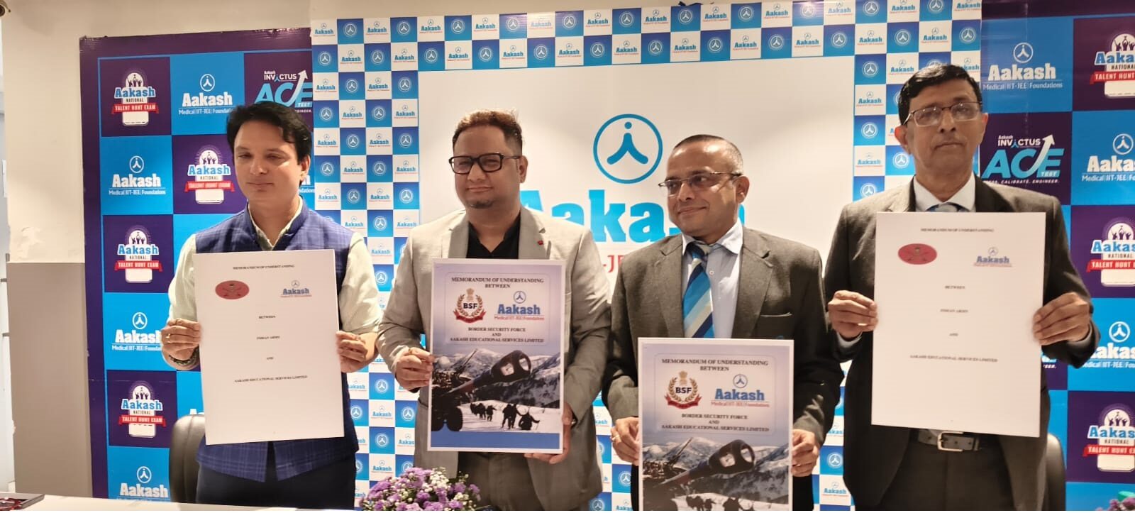 আকাশ এডুকেশনাল সার্ভিসেস লিমিটেড (এইএসএল) সেনাকর্মী এবং তাঁদের পরিবারকে সহায়তা করার উদ্দেশ্যে ভারতীয় সেনাবাহিনীর সঙ্গে চুক্তি স্বাক্ষর করেছে