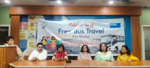 Celebrating free travel for women , Shukla Chakrovarty, Dr Kamal Kishore Mishra, Rekha Mody, Dr Alka Saraogi, Smita Bajoria and Neeru Poddar